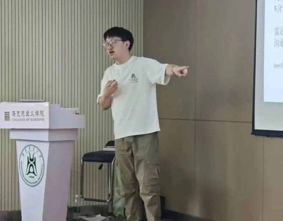 2025乡村夏令营队长、课程组线下集训营成功举办j9九游会真人游戏第一江城有约青年相聚 守望者(图5)